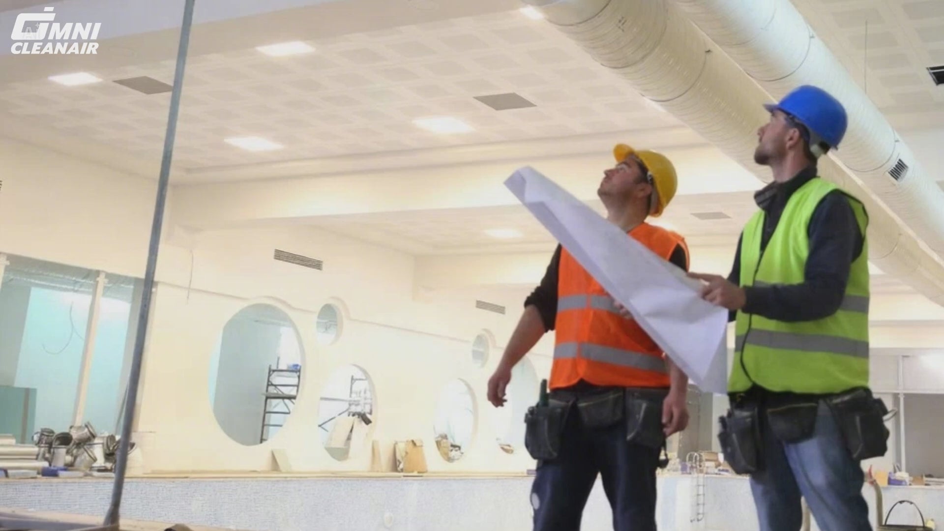 Video shows key features of Omni IQ G700 Series devices, including touchscreen, mobile app and device notifications, and Omni IQ online dashboards. The device is compact, and easily portable.